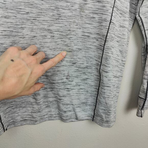 Kuhl Alloy 1/4-Zip Mid-Layer Sweater Boys Large 14-16 Light Gray Heather 1/2 Zip - Picture 3 of 8